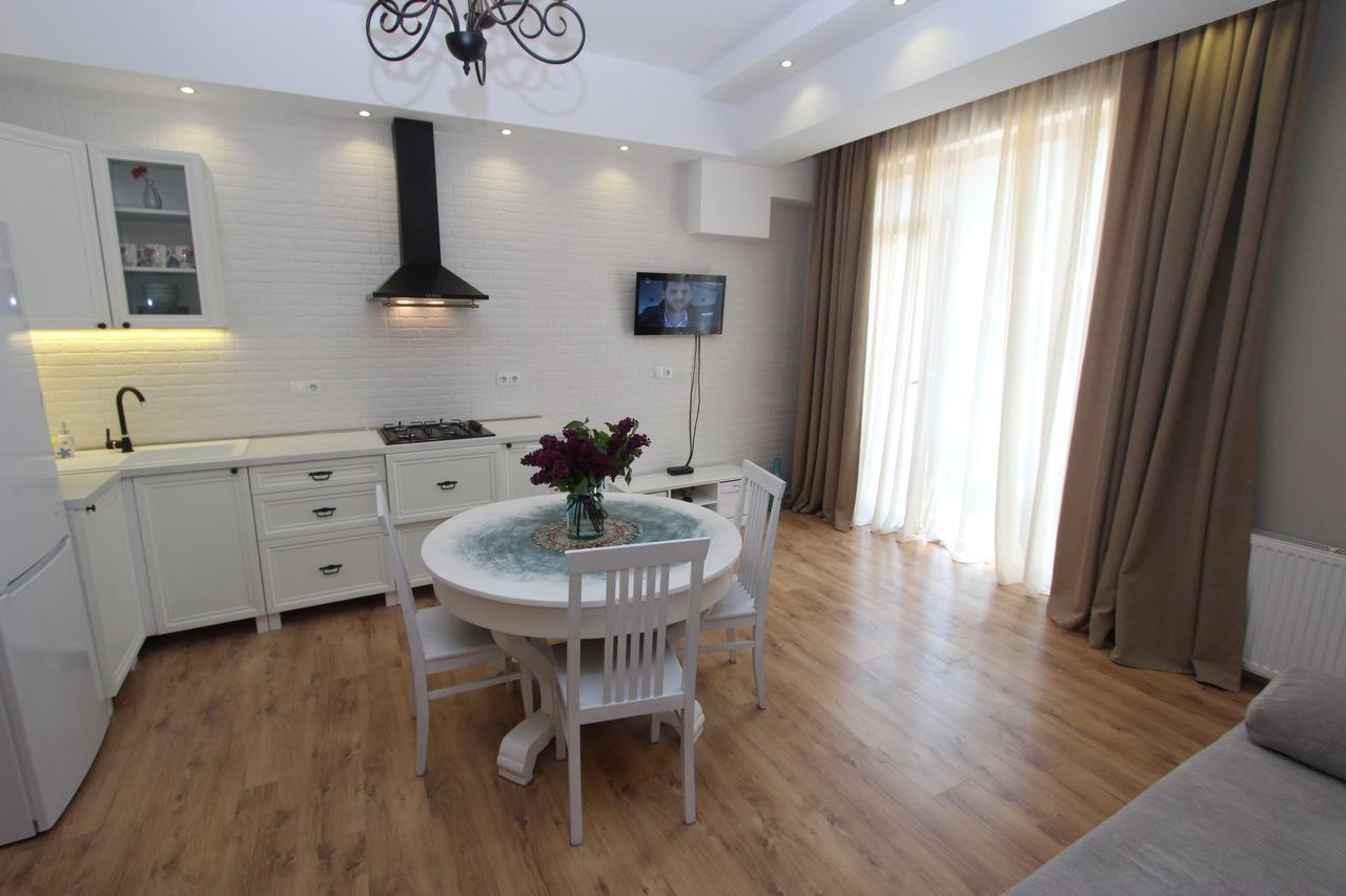 New Apartment In Old 트빌리시 외부 사진